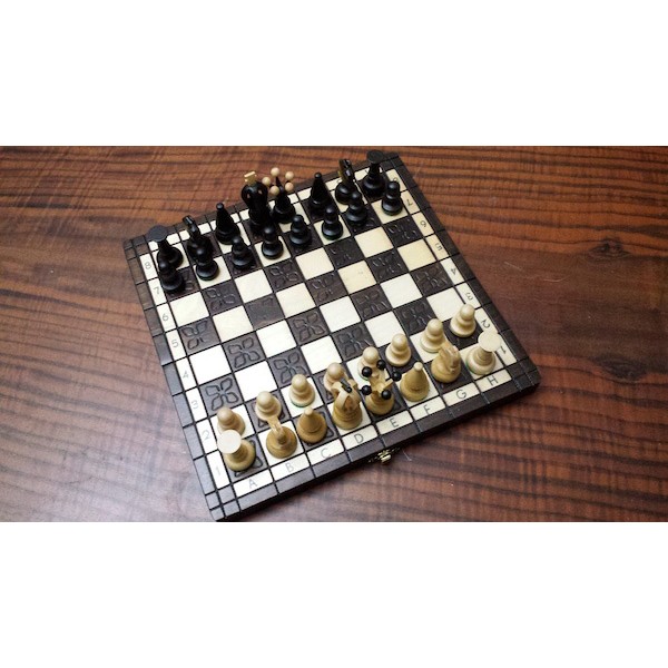 Σκακιέρα CH138