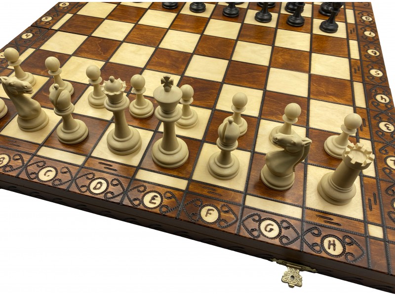 Σκακιέρα ξύλινη ambassador μαζί με πλαστικά πιόνια  Νovak deluxe με ύψος βασιλιά 9.8 εκ. + ψηφιακό χρονόμετρο με bonus και delay λειτουργία.