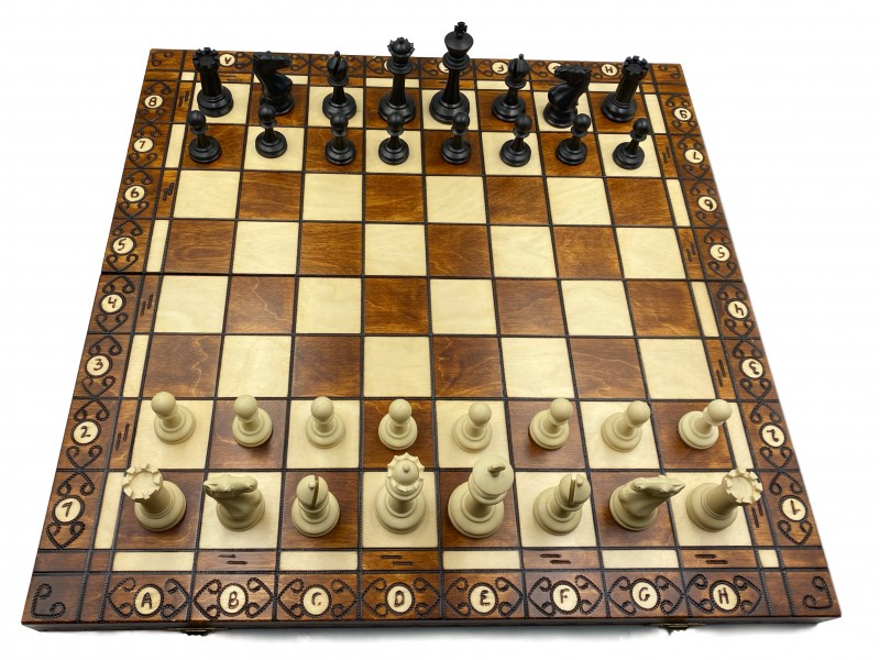 Σκακιέρα ξύλινη ambassador μαζί με πλαστικά πιόνια  Νovak deluxe με ύψος βασιλιά 9.8 εκ.