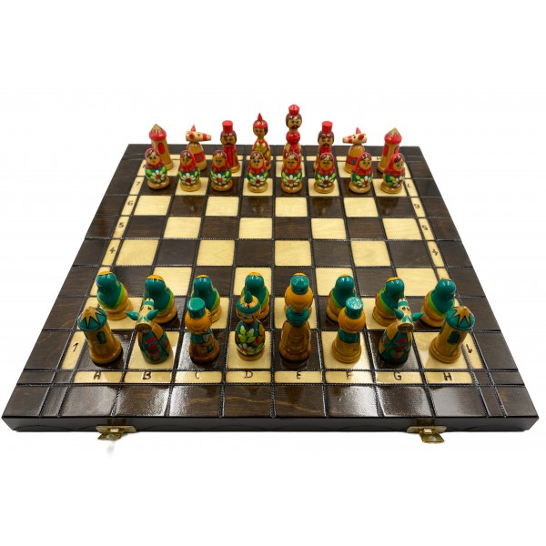 Ξύλινη σκακιέρα σπαστή με πιόνια μπαμπούσκες 