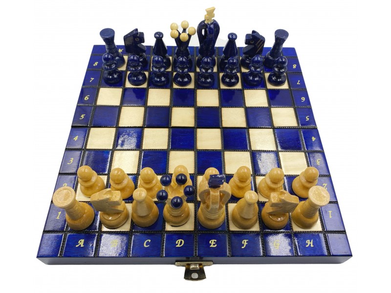 Ξύλινη σκακιέρα γυαλιστερή (glossy) Sereton μπλέ  - Διάσταση 24 Χ 24 εκ. με ξύλινα πιόνια 