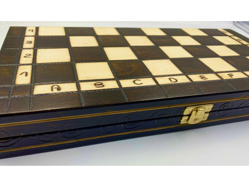 Ξύλινη σκακιέρα γυαλιστερή (glossy) Zadore καφέ  - Διάσταση 35 Χ 35 εκ. με ξύλινα πιόνια 
