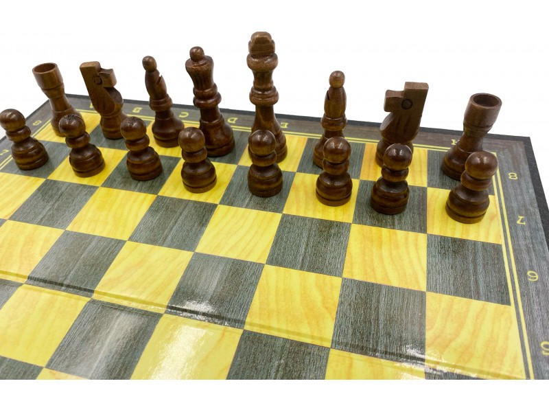Σκάκι ταξιδίου  με σπαστή σκακιέρα και ξύλινα πιόνια