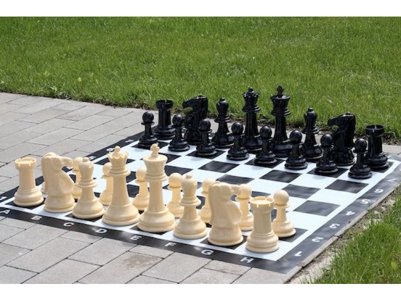 Σκάκι κήπου με  ύψος βασιλιά 20 εκ και πλαστικό δάπεδο 91 Χ 91 εκ.