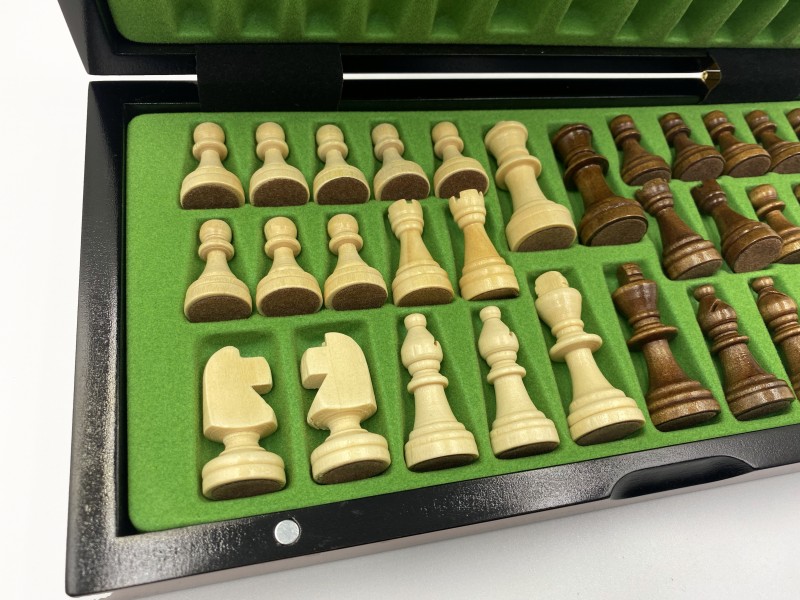 Σπαστή σκακιέρα Edward's 26 x 26 εκ. glossy με ξύλινα πιόνια
