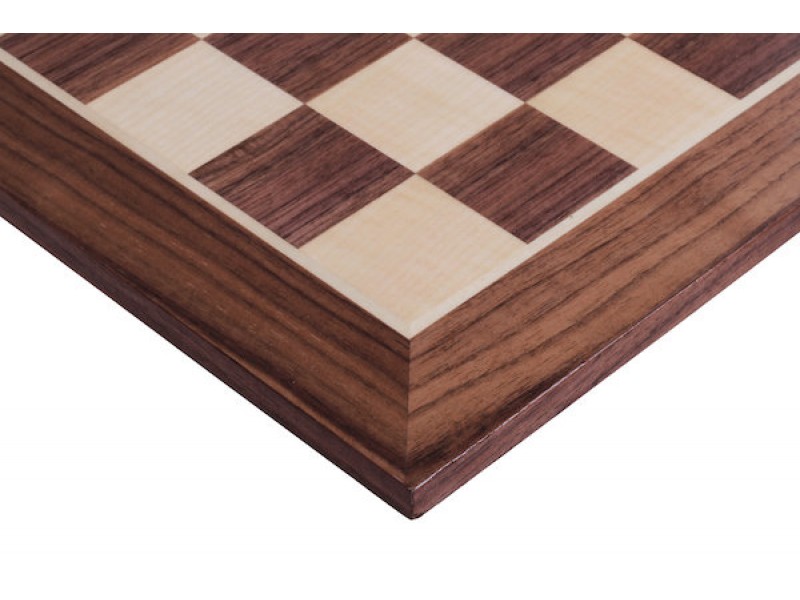 Σκακιέρα ξύλινη σε πλακέτα καρυδιά 55 Χ 55 εκ (χωρίς συντεγμένες) 