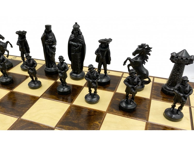 Σκακιέρα ξύλινη με πλαστικά πιόνια με θέμα πολεμιστές
