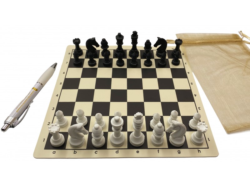 Μίνι σκακιέρα προπόνησης / μελέτης  βινυλίου με συντεταγμένες 22 Χ 22 εκ. μαζί με πιόνια με ύψος βασιλιά 5 εκ. & πουγκί φύλαξης