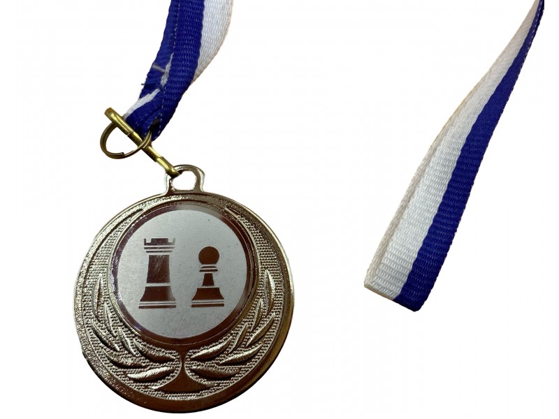 Σκακιστικό μετάλλιο (Ασημένιο) με κορδέλα - διάμετρος : 4 εκ.