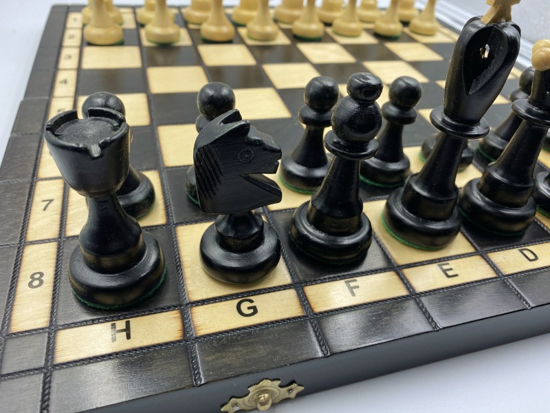 Σκάκι σπαστό  ξύλινο Ace black 40 X 40 εκ. και ύψος βασιλιά 11 εκ.