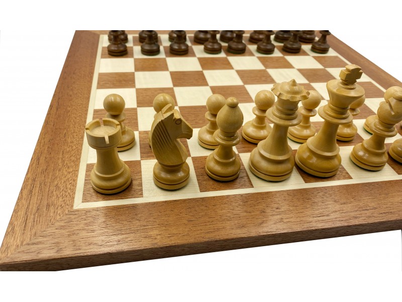Σκακιέρα ξύλινη 41 Χ 41 εκ. & Ξύλινα πιόνια German staunton  με ύψος βασιλιά 8 εκ. & πουγκί φύλαξης