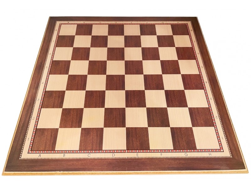 Ξύλινη σκακιέρα 50 Χ 50 εκ. μαζί με σέτ ξύλινα πιόνια  και τσόχα στην βάση και με ύψος βασιλιά 10 εκ. με κασετίνα