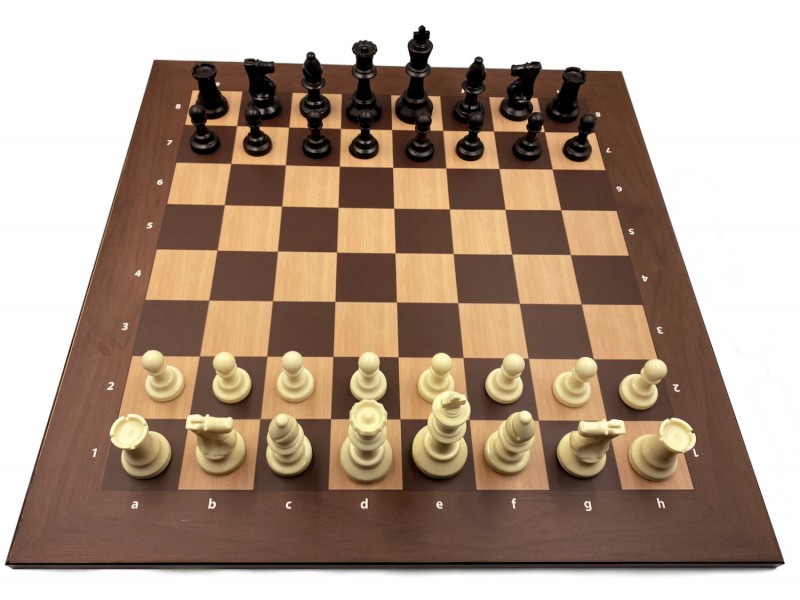 Σκακιέρα ξύλινη τυπώμένη 50 Χ 50 εκ + πιόνια πλαστικά με ύψος βασιλιά 9.5 με βάρος και 2 πουγκιά φύλαξης